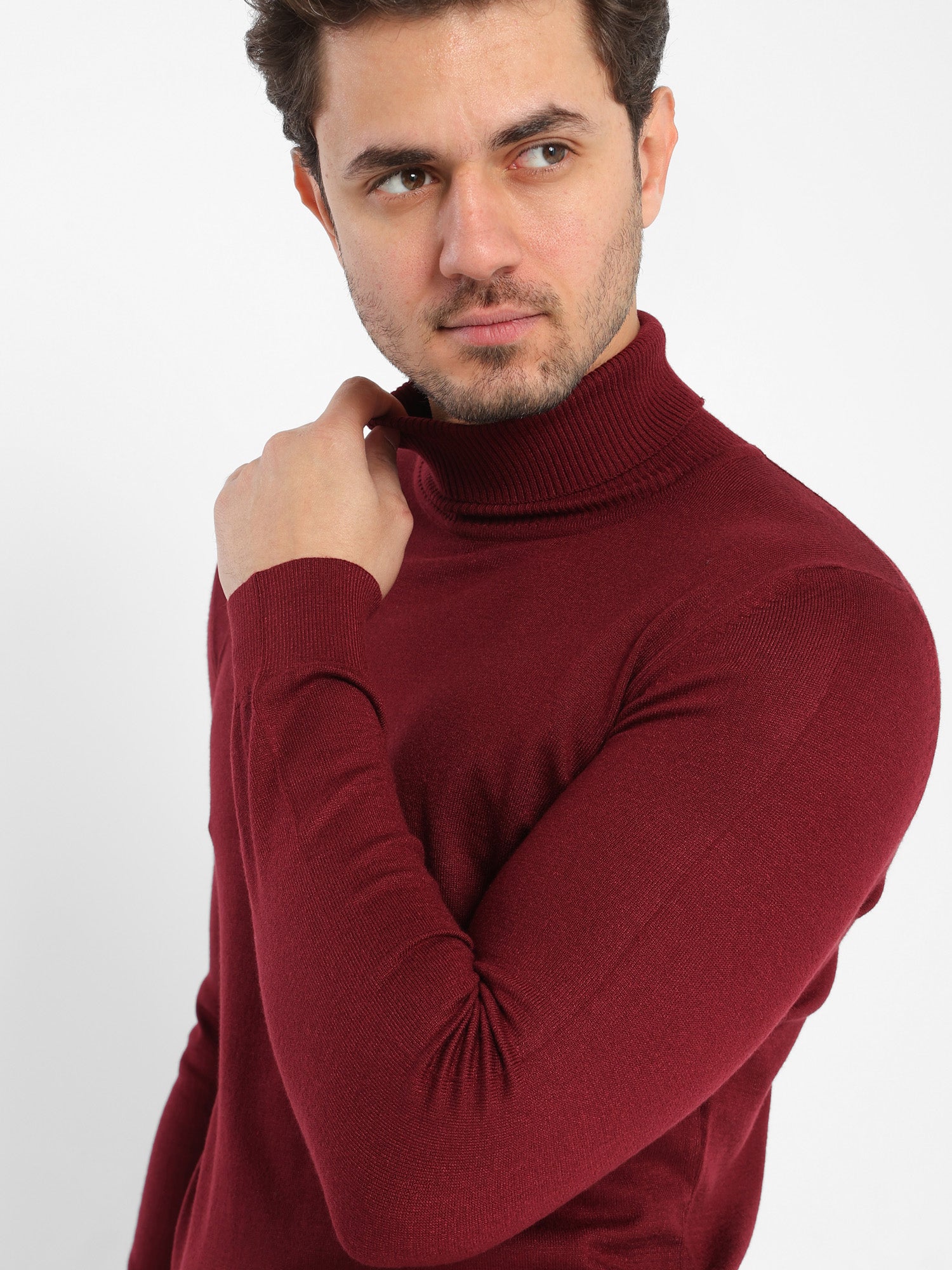 Basic Turtle Neck Solid Pullover