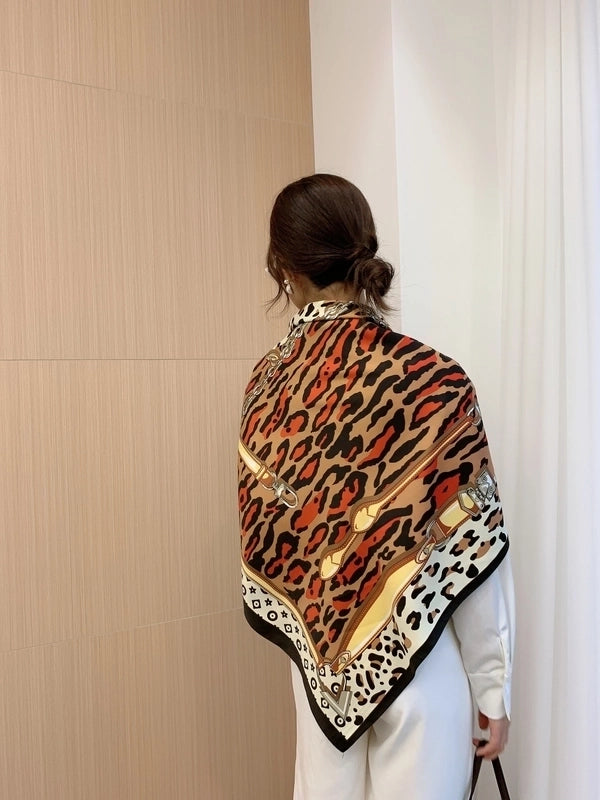 Women's Elegant Minimalist Plant Polyester Silk Scarf