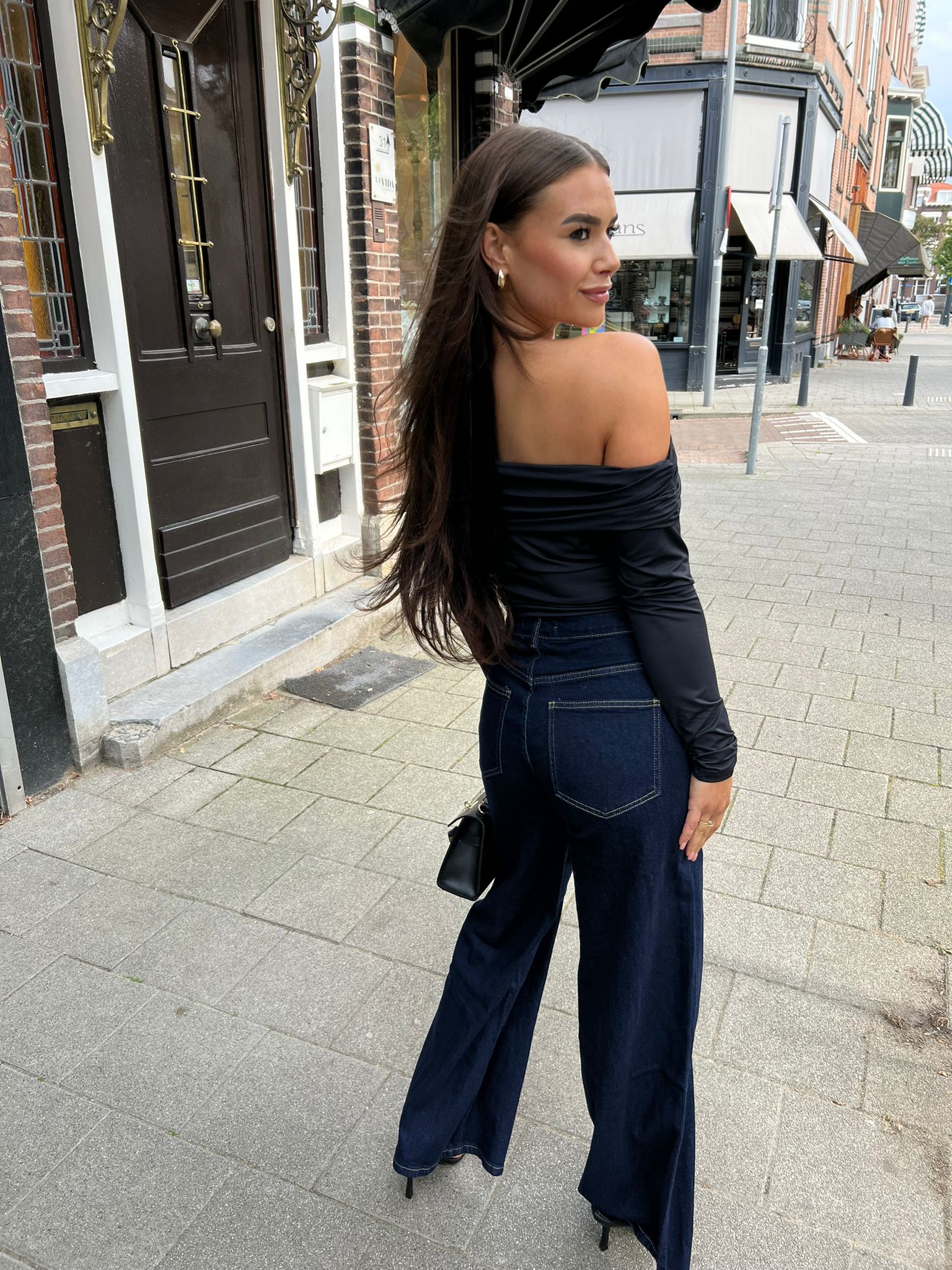 Mia Asymmetrisch Body Black