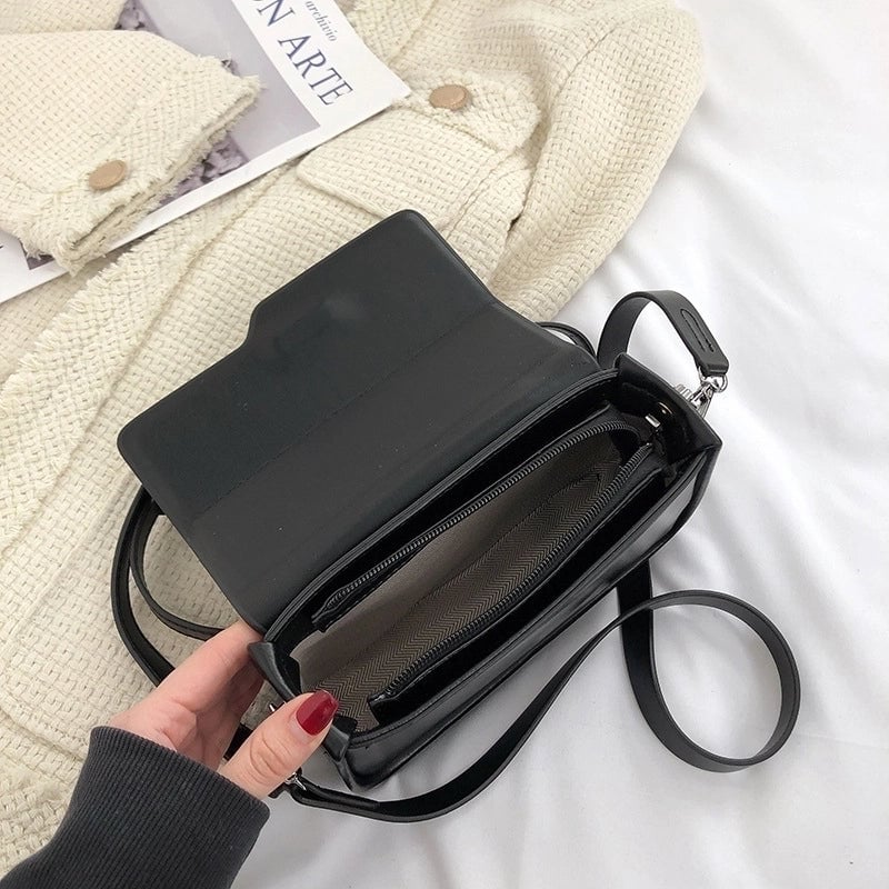 Women's Small All Seasons Pu Leather Basic Baguette Bag