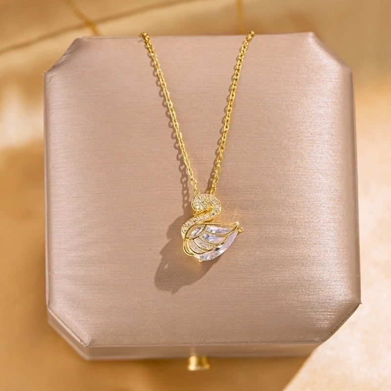 Elegant Lady Streetwear Geometric Flower Butterfly 304 Stainless Steel Acrylic Zircon 18K Gold Plated Inlay Pendant Necklace