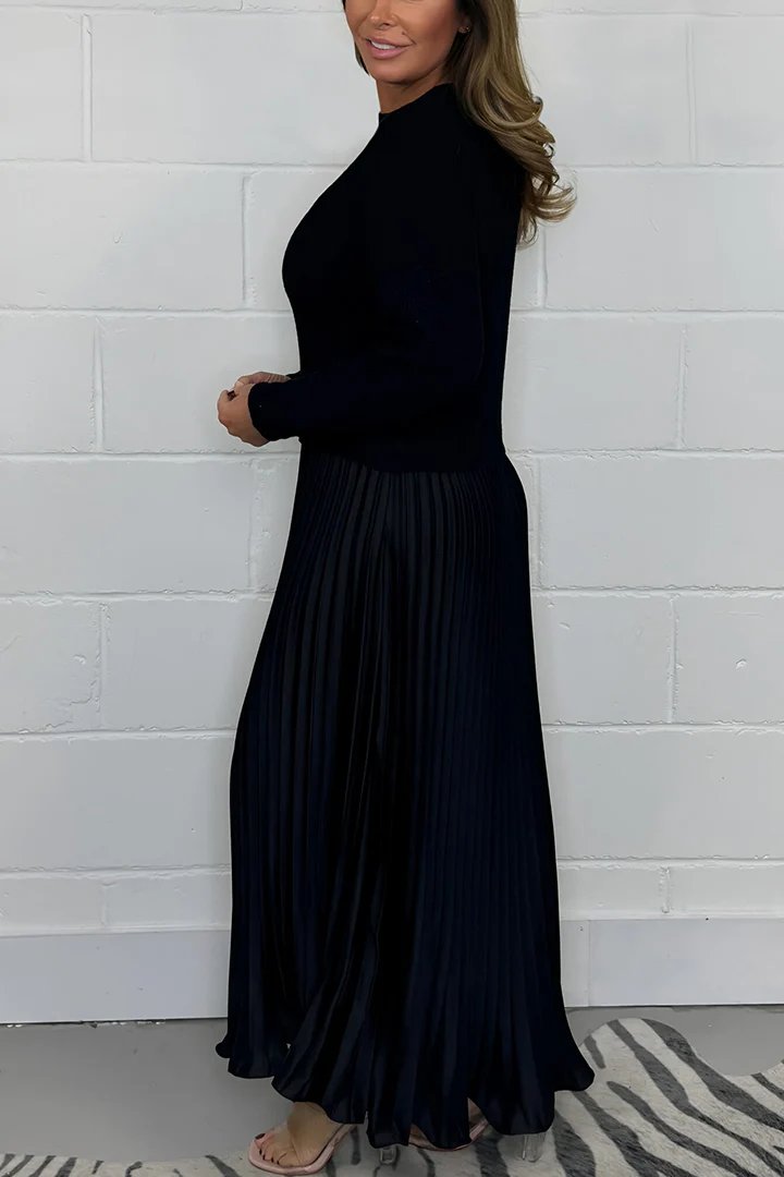 💃2025 Hot Sale - 50% OFF🔥Women’s Stylish and Elegant Round-neck Pleated Dress