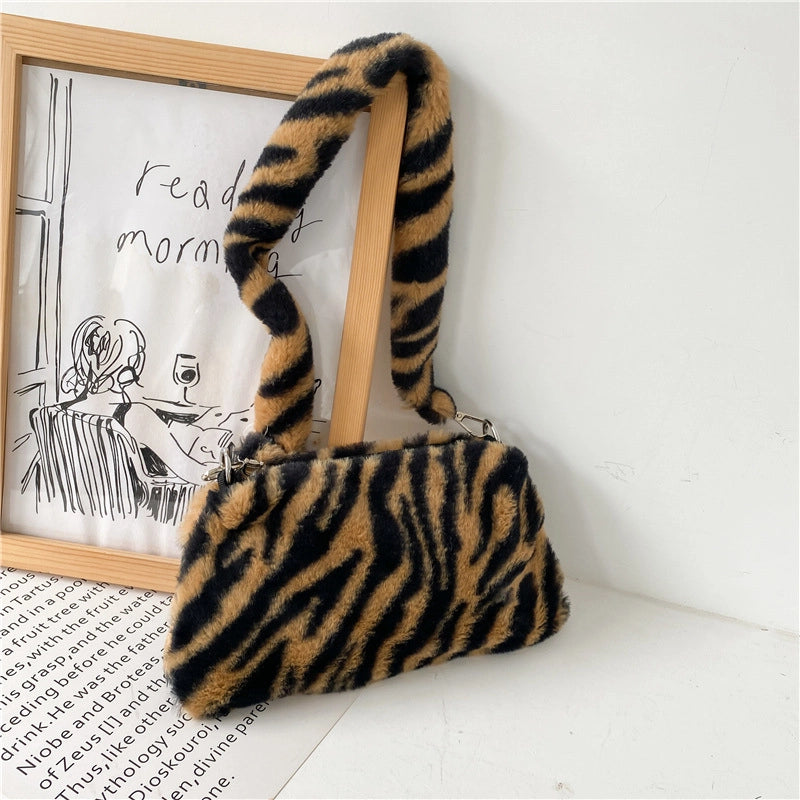 Small Plush Streetwear Square Bag