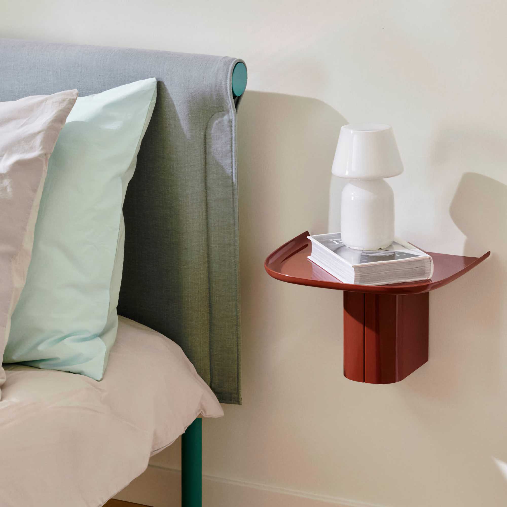 Korpus shelf small. Cream