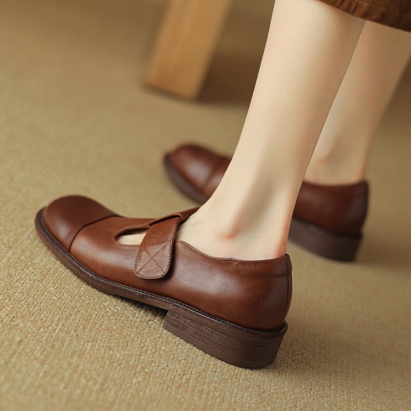 Vintage Leather T-strap Mary Jane Shoes For Women Round Toe in Coffee/Brown