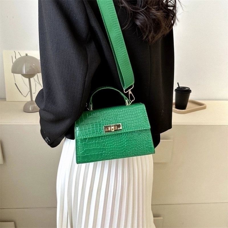Women's Medium Spring&summer Pu Leather Fashion Handbag