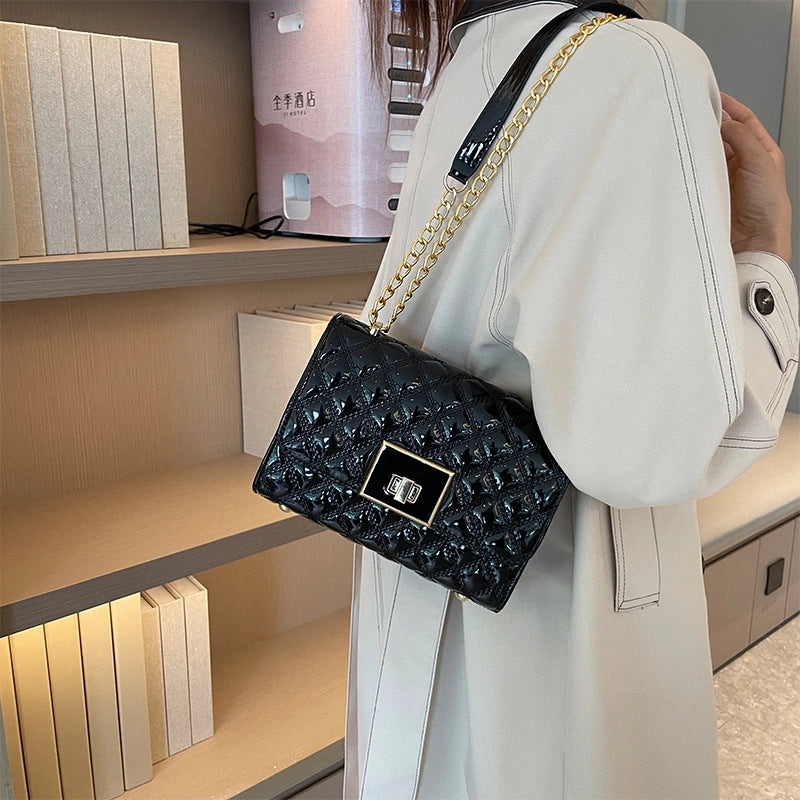 Women's Pu Leather Solid Color Lingge Basic Sewing Thread Square Magnetic Buckle Crossbody Bag