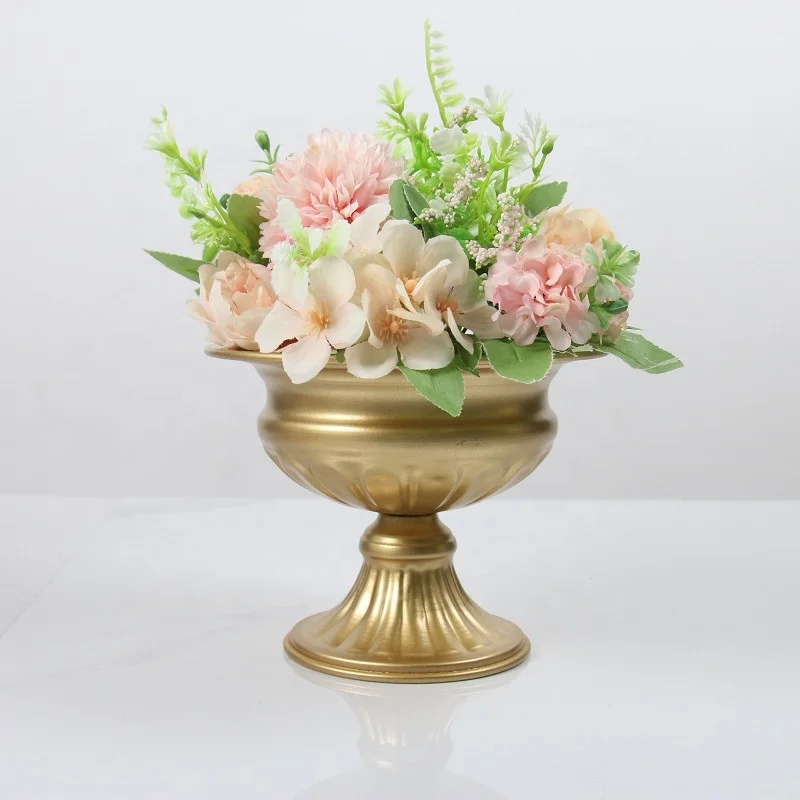 Hot-selling Tall Flower Pot Wedding Decoration Simulated Flower Arrangement Iron Vase