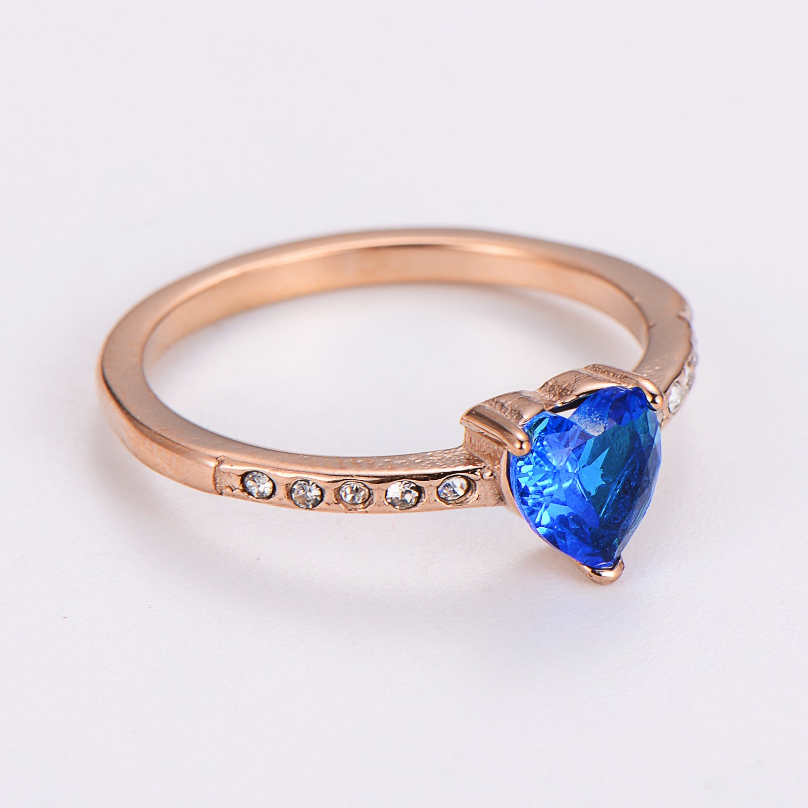 Aml Stainless Steel Inlaid Heart Zircon Colored Diamond Ring All-Match Ring