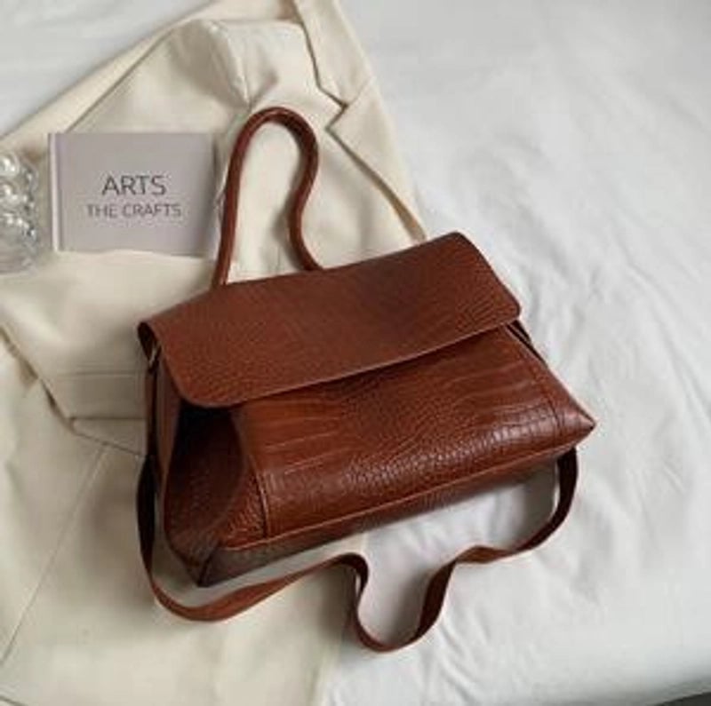 Women's Large Pu Leather Solid Color Streetwear Square Flip Cover Shoulder Bag Crossbody Bag