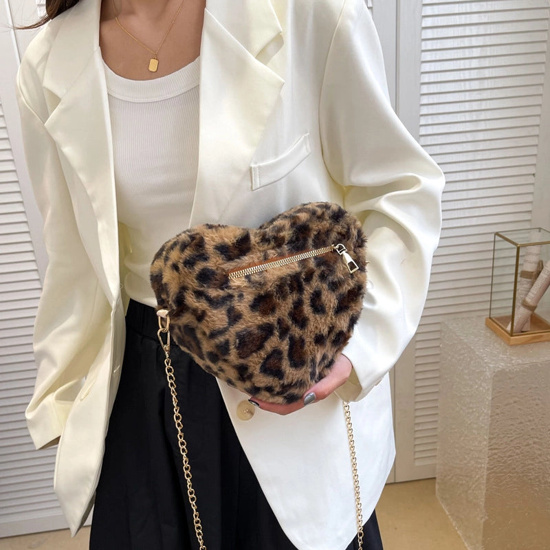 Women's Small All Seasons Pu Leather Heart Shape Leopard Classic Style Heart-shaped Zipper Shoulder Bag