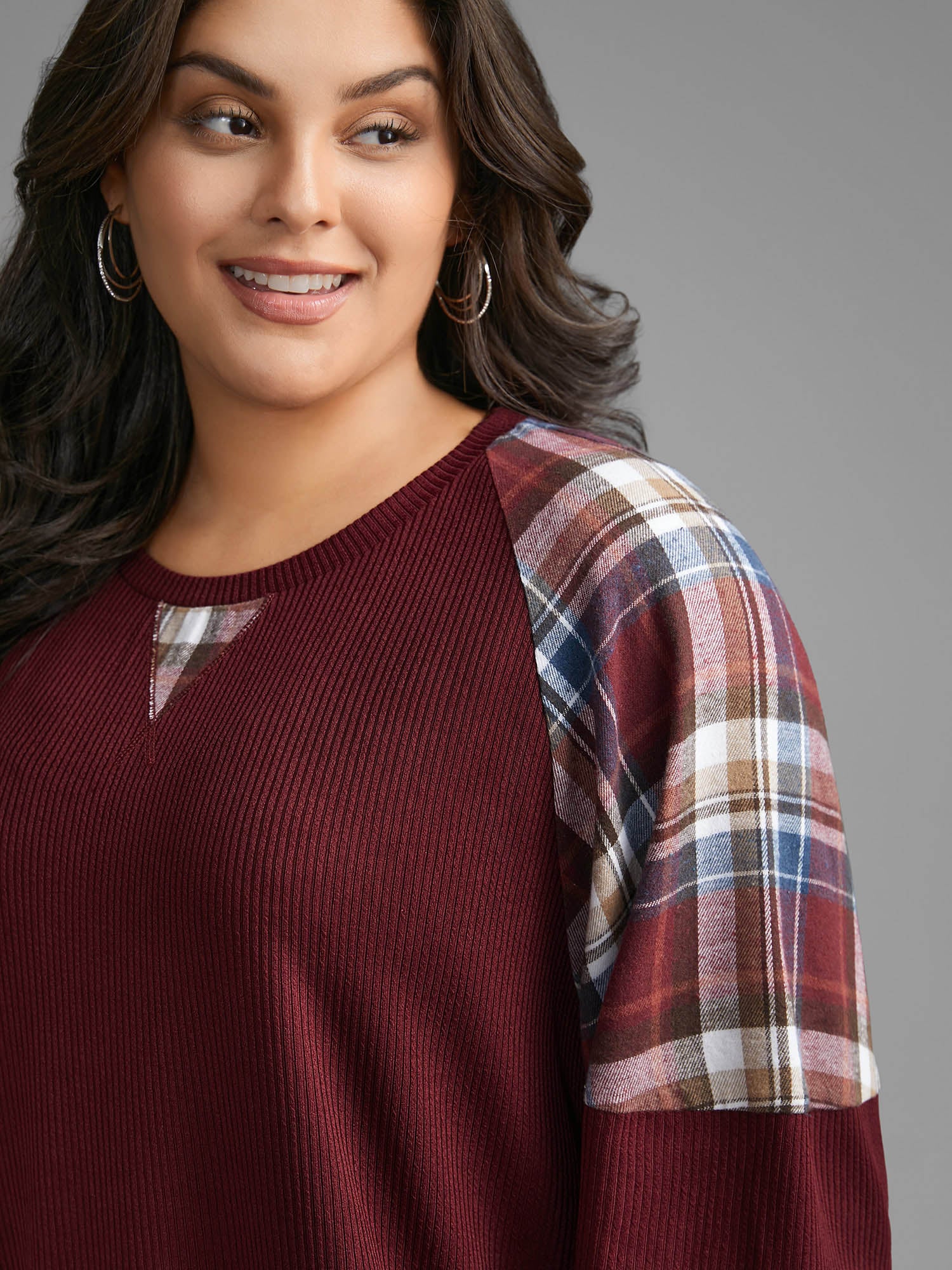 Plaid Patchwork Raglan Sleeve Sweatshirt