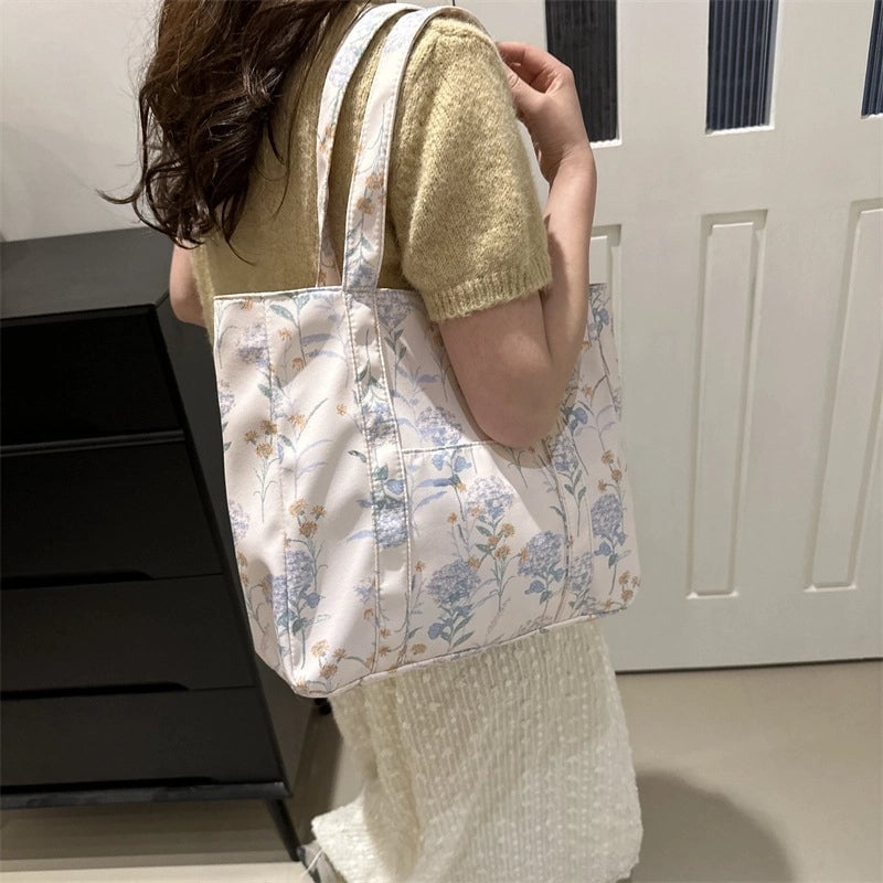New Trendy Popular Shoulder Women's Bag Fashionable Beautiful Trendy Personality Casual Diagonal Large Capacity Tote Bag