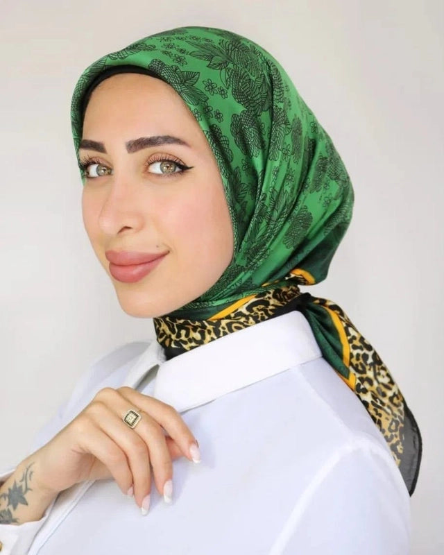 Women's Elegant Vintage Style Stripe Flower Satin Silk Scarf