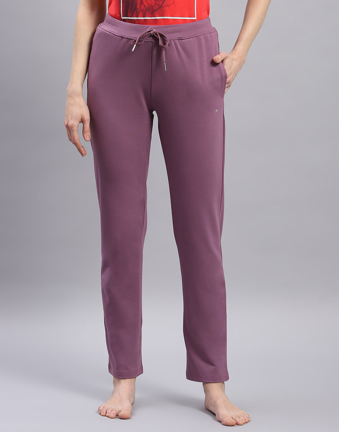 Women Mauve Solid Regular Fit Lower