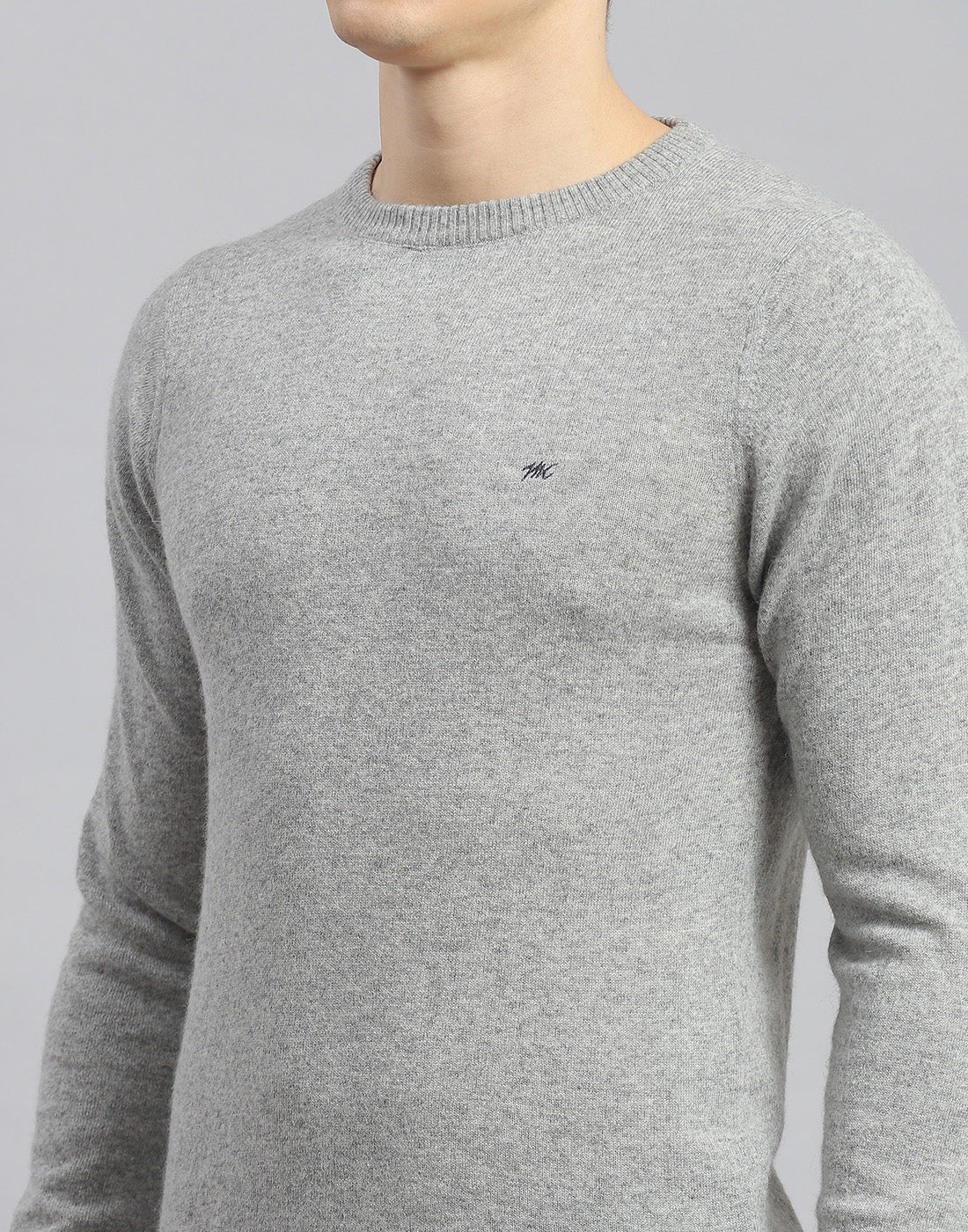 Men Grey Solid Round Neck Full Sleeve Pullover