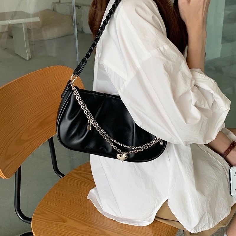 Women's Small Pu Leather Solid Color Streetwear Square Zipper Underarm Bag