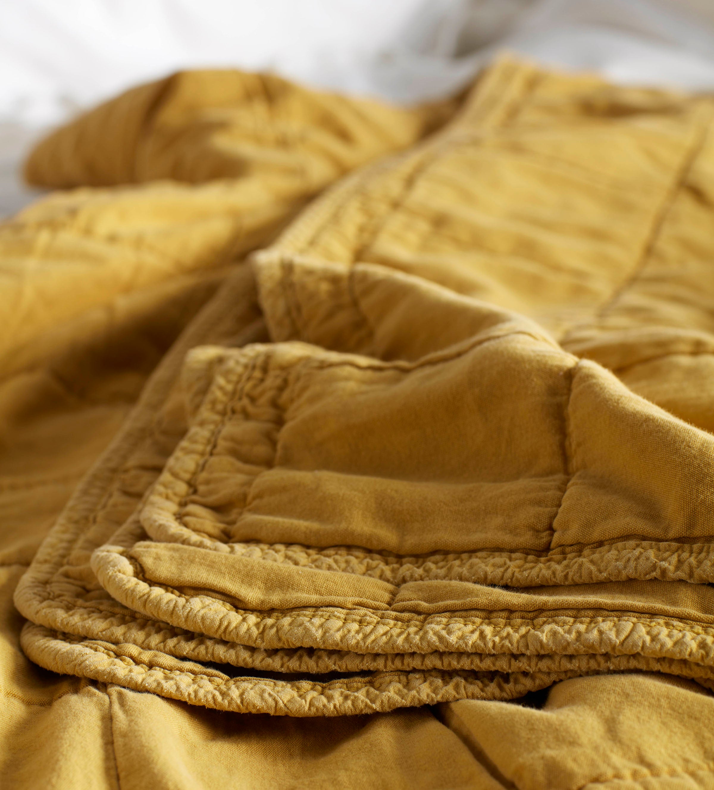 Chartreuse Finn 100% Cotton Quilted Throw