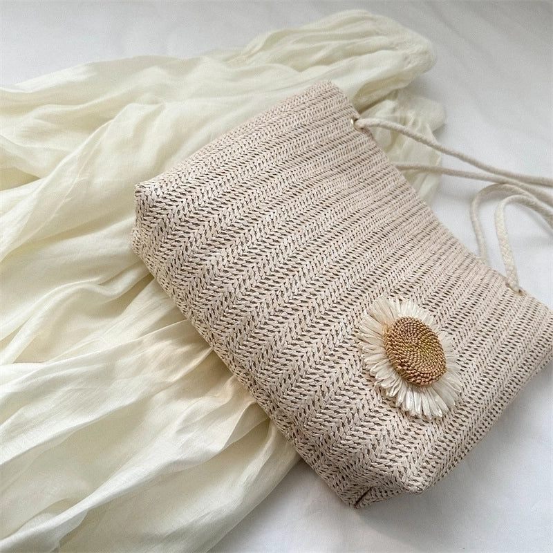 Women's Large Straw Flower Streetwear Square Zipper Underarm Bag