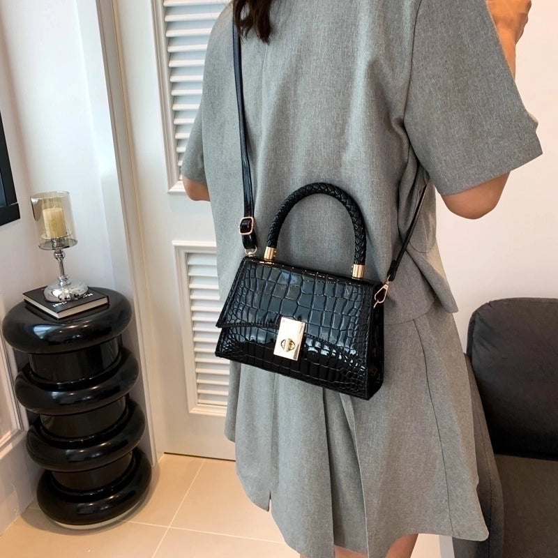Women's Medium Summer Pu Leather Vintage Style Streetwear Square Bag