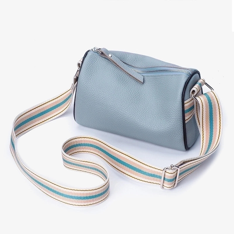 Women's Medium Leather Solid Color Basic Zipper Shoulder Bag