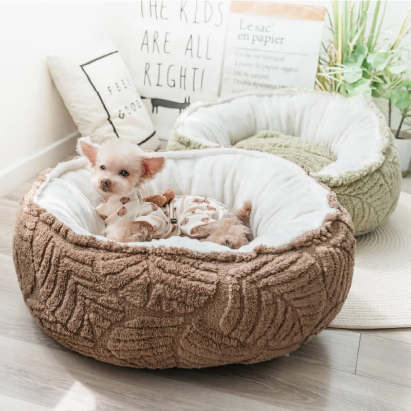 Round Warm Autumn Leaf Dog Calming Bed