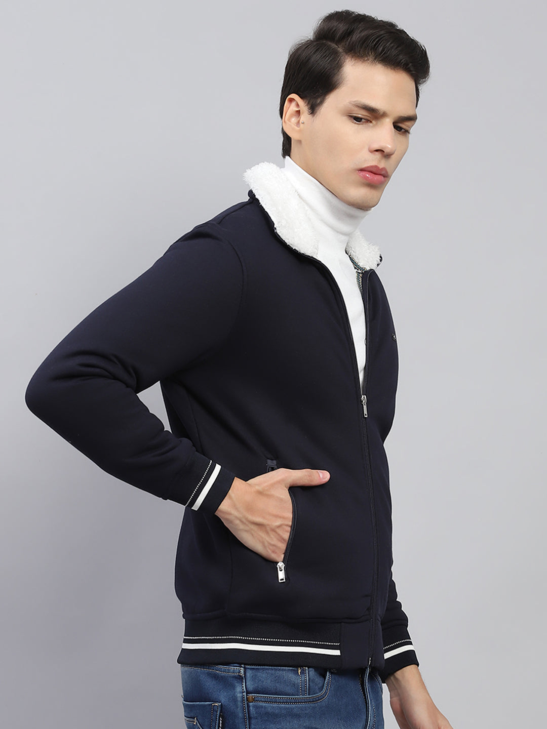 Men Navy Blue Solid Collar Full Sleeve Sweatshirt