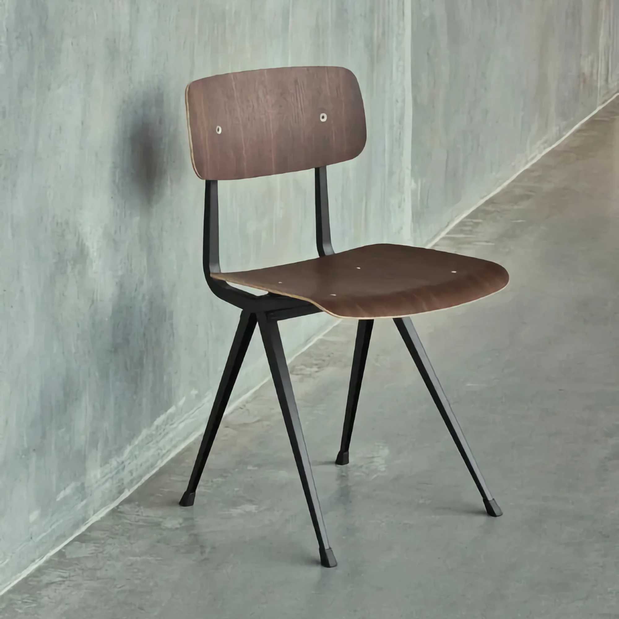 Result chair black steel. Smoke Oak