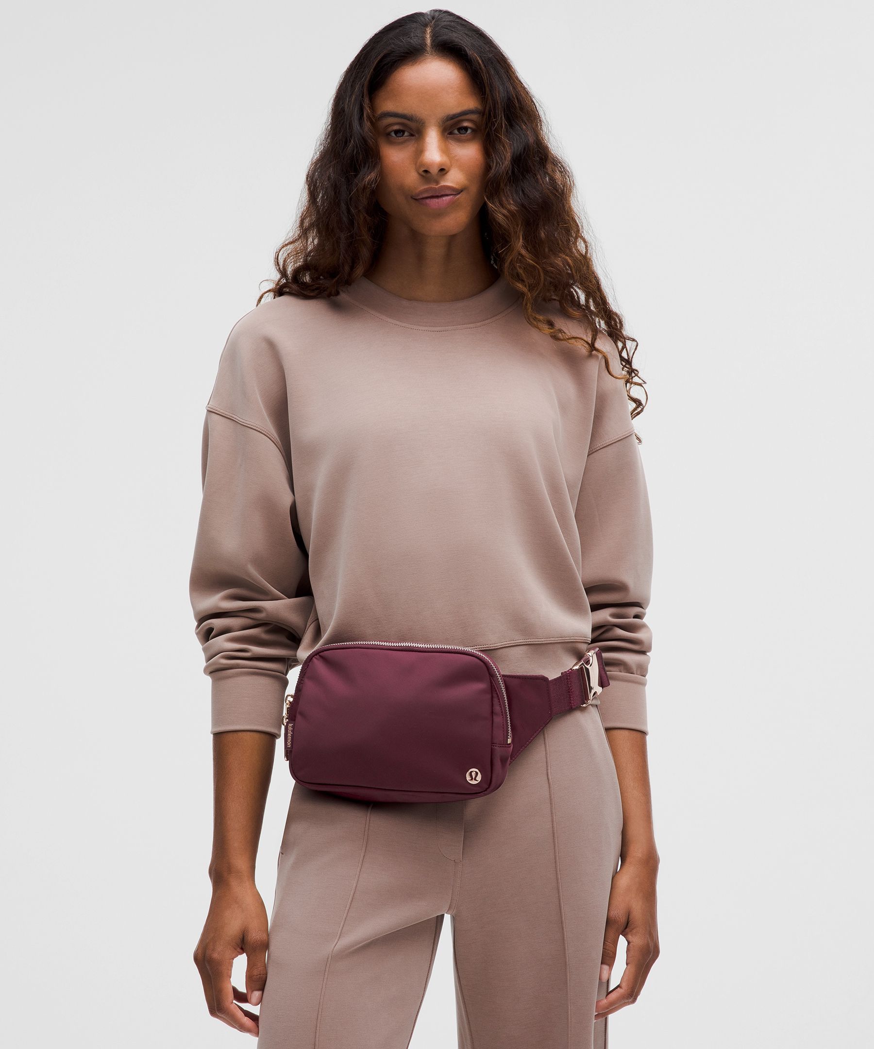 Everywhere Belt Bag Large 2L Metal Hardware