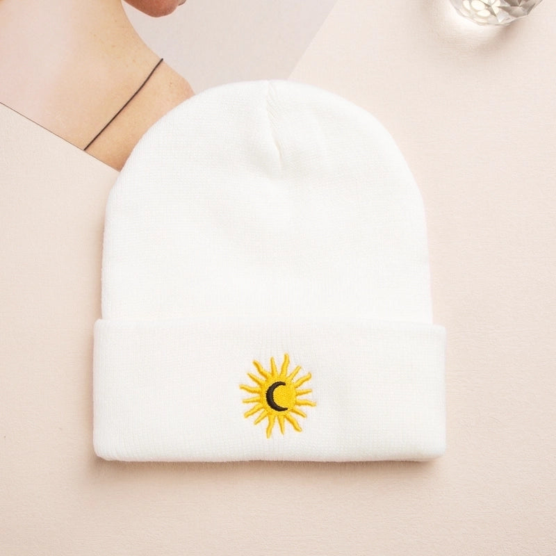 Unisex Exaggerated Sun Plush Eaveless Wool Cap