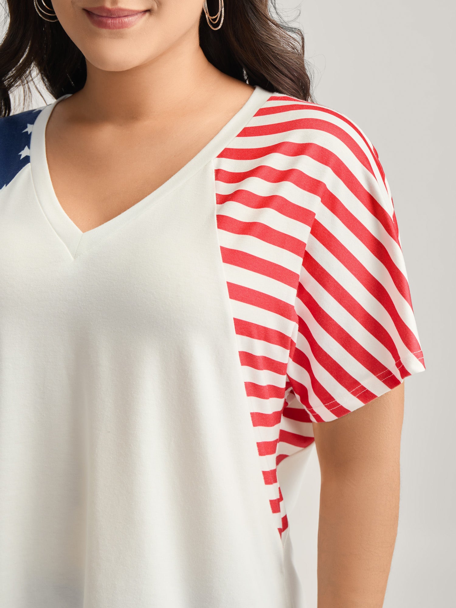 American Flag Print V-Neck T-Shirt
