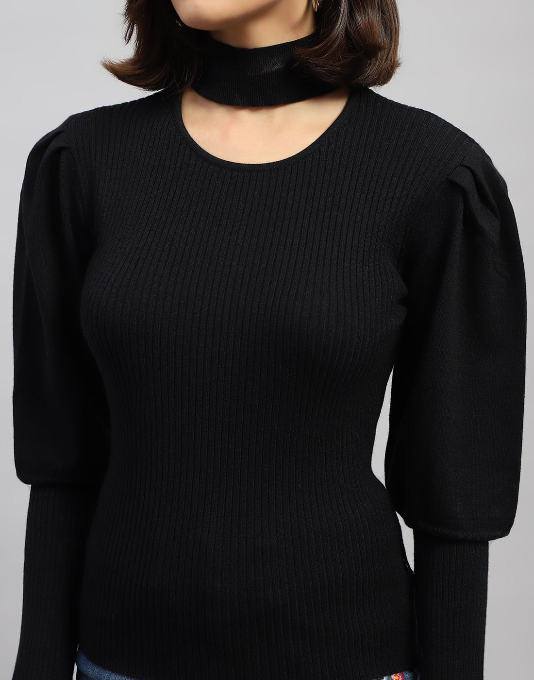 Women Black Self Design Round Neck Full Sleeve Sceavy