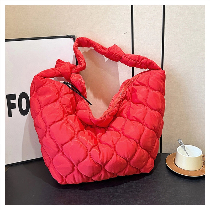 Women's Large Polyester Solid Color Classic Style Streetwear Square Zipper Cloud Shape Bag