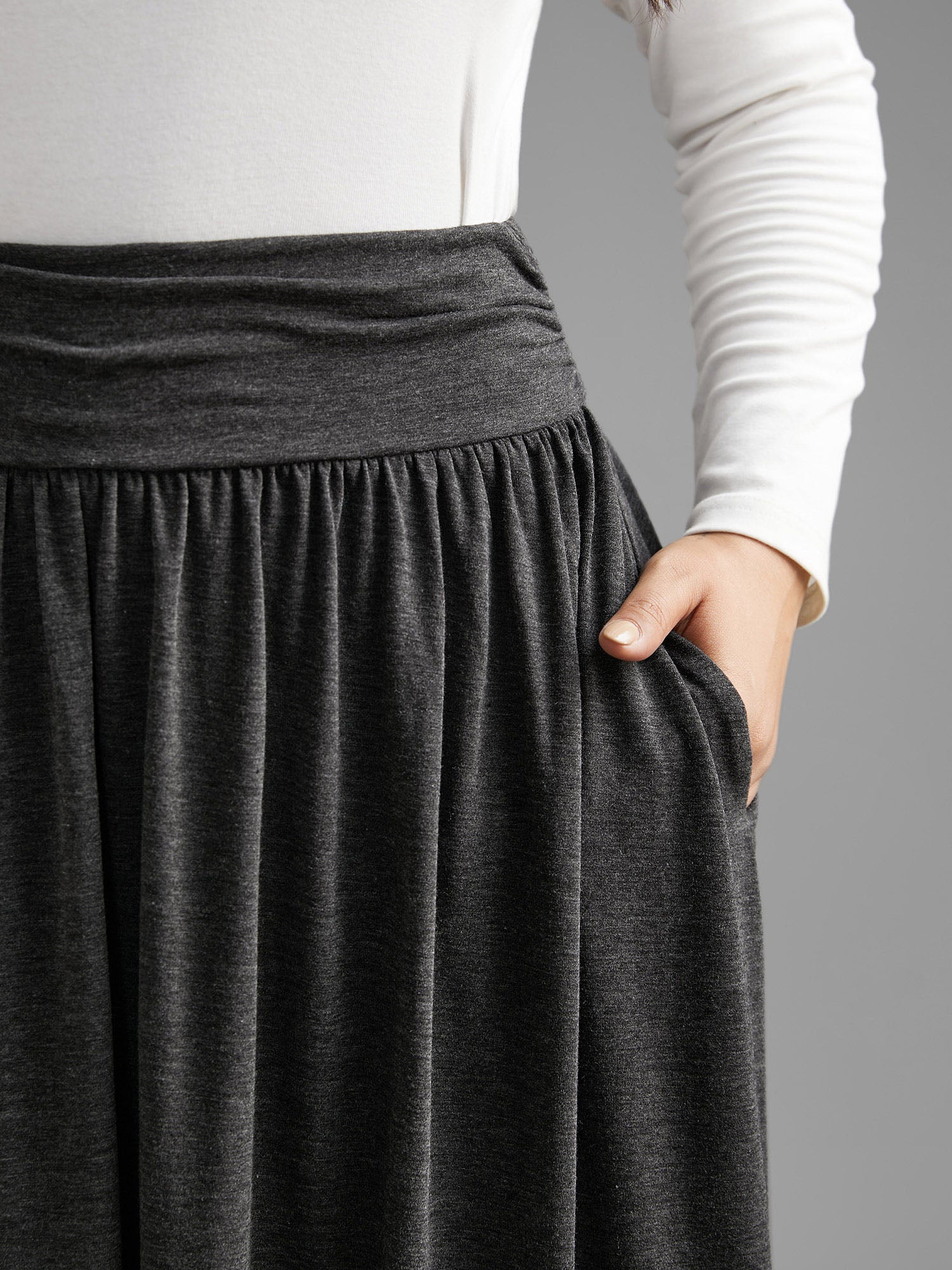 Plain Ruched Pocket Slightly Stretchy Skirt