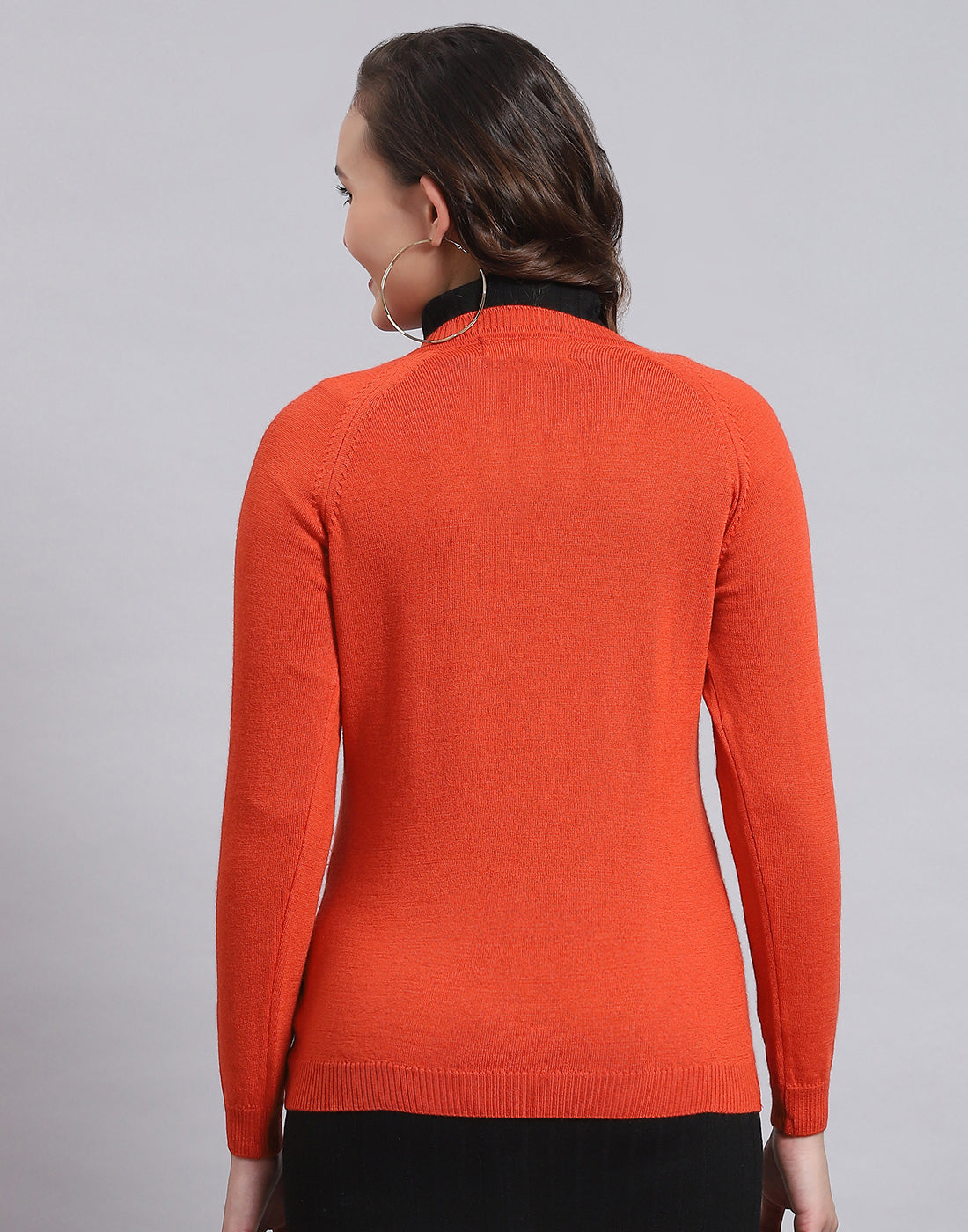 Women Red Solid V Neck Full Sleeve Sweater