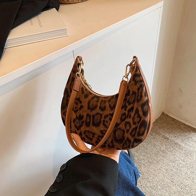 Underarm Bag Leopard Print New Moon Bag Trendy  Shoulder Bag Graceful Personality Hand Bag
