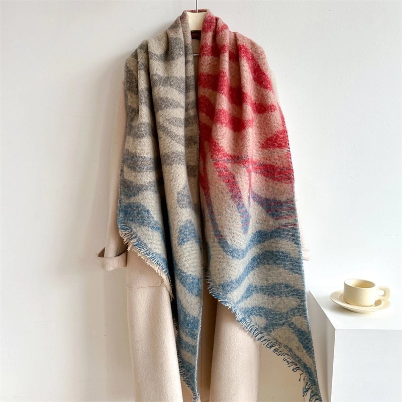 Women's Elegant Basic Minimalist Waves Polyester Scarf