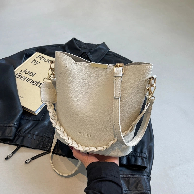 Women's Medium Pu Leather Solid Color Classic Style Sewing Thread Magnetic Buckle Bucket Bag