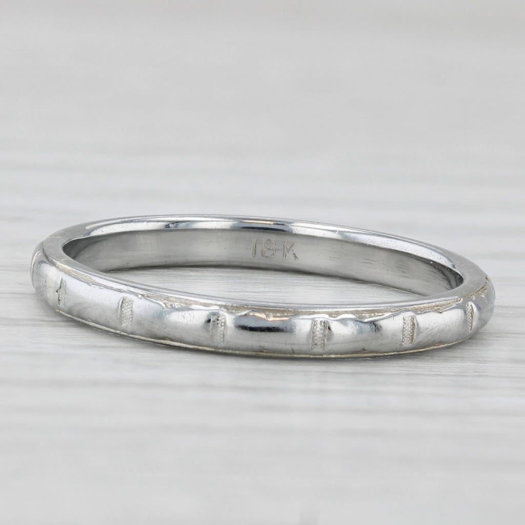 Vintage Etched Pattern Ring 18k White Gold Stackable Wedding Band Size 8