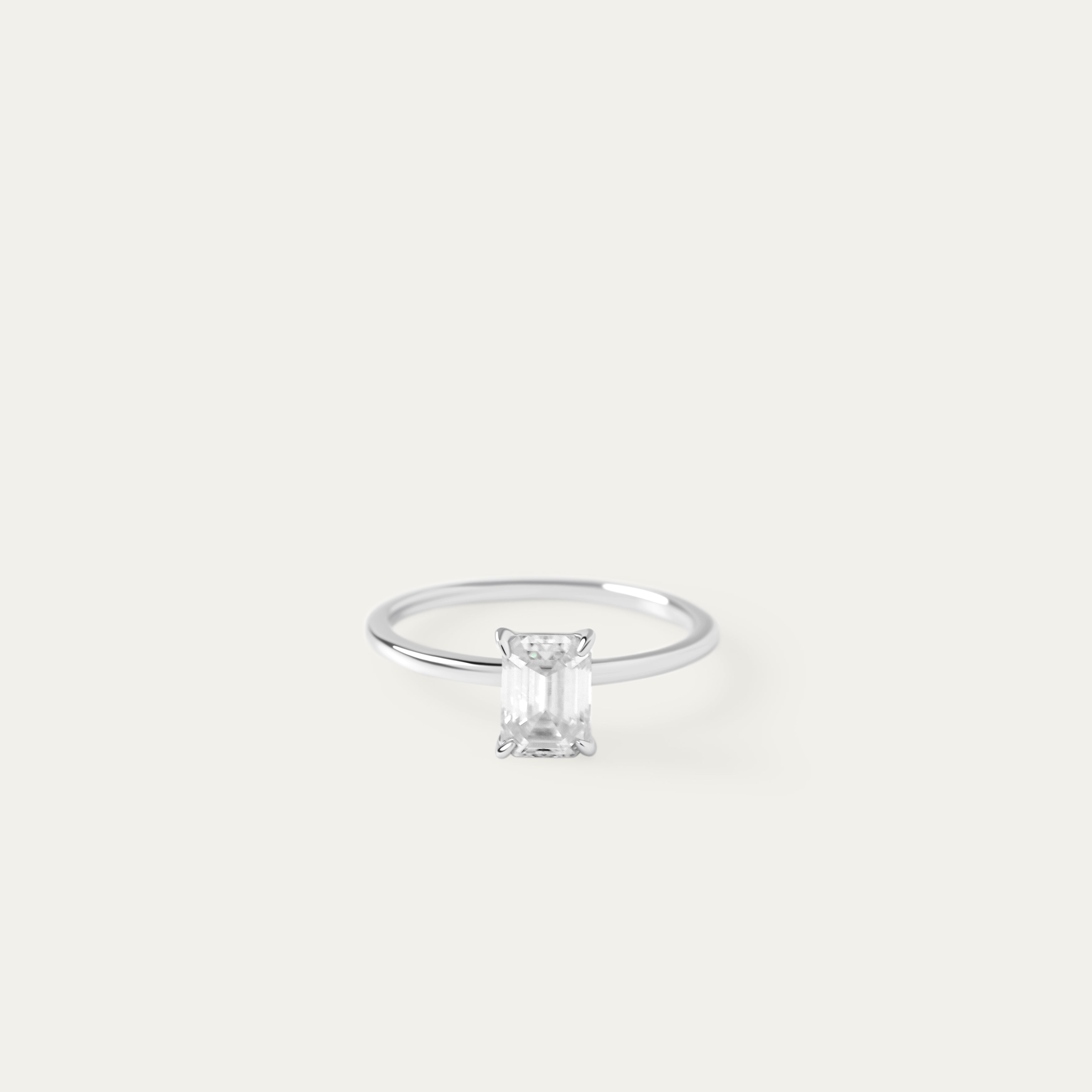 Emma 1.0ct Moissanite Ring (925 Sterling Silver. Size 7)