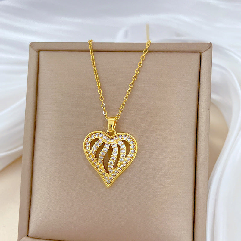 Love Heart Hollow Full Diamond Gorgeous Full Diamond Necklace Women'S Versatile Clavicle Chain Titanium Steel Chain