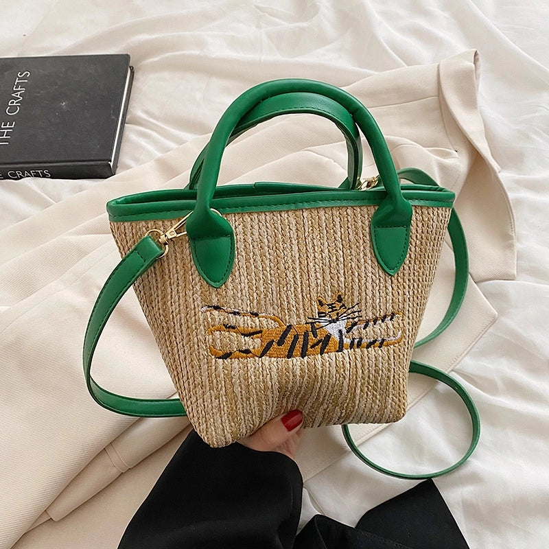 Women's Medium Straw Tiger Ethnic Style Zipper Straw Bag