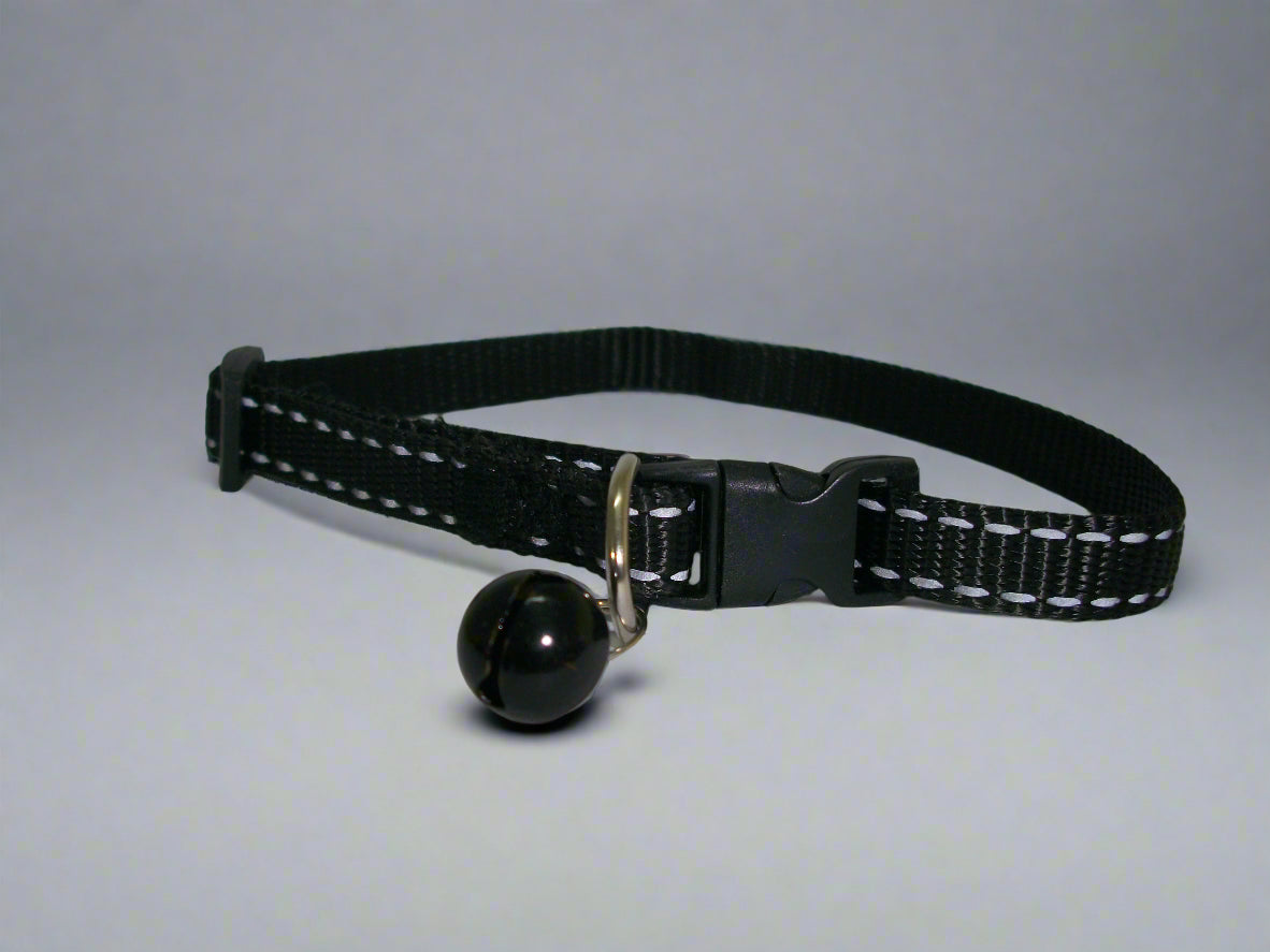 Cat collar with bell