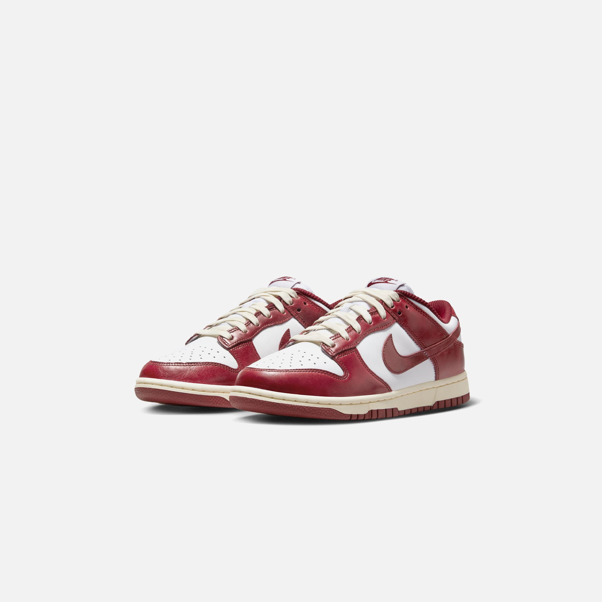 Nike WMNS Dunk Low PRM - White / Team Red / Coconut Milk