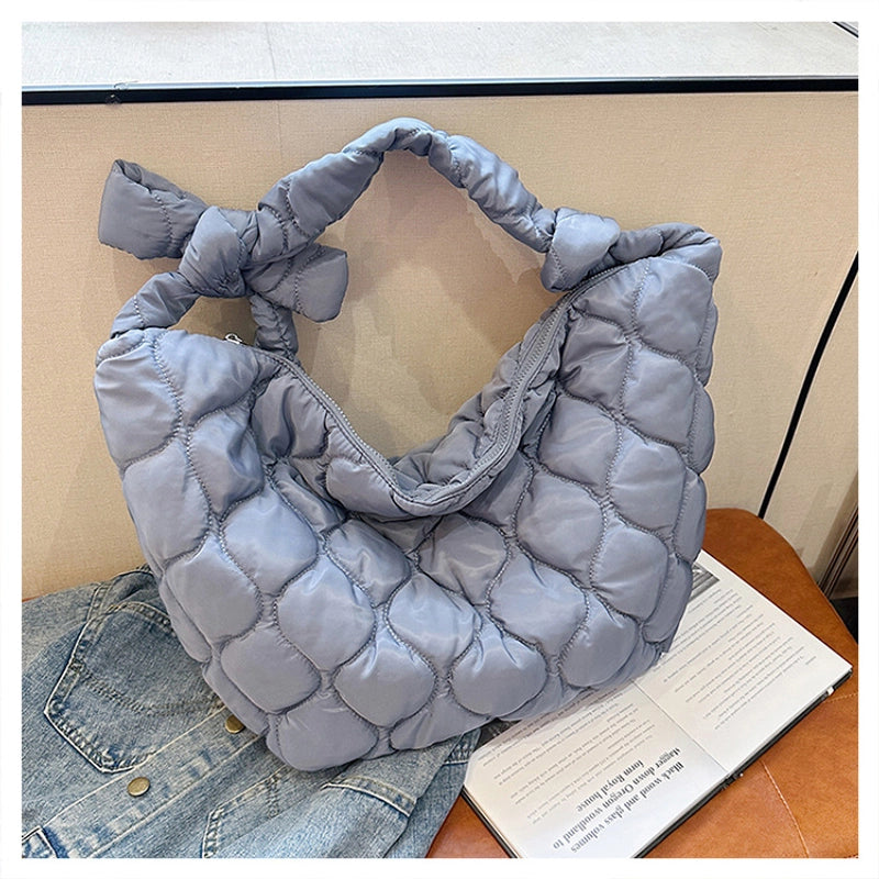 Women's Large Polyester Solid Color Classic Style Streetwear Square Zipper Cloud Shape Bag