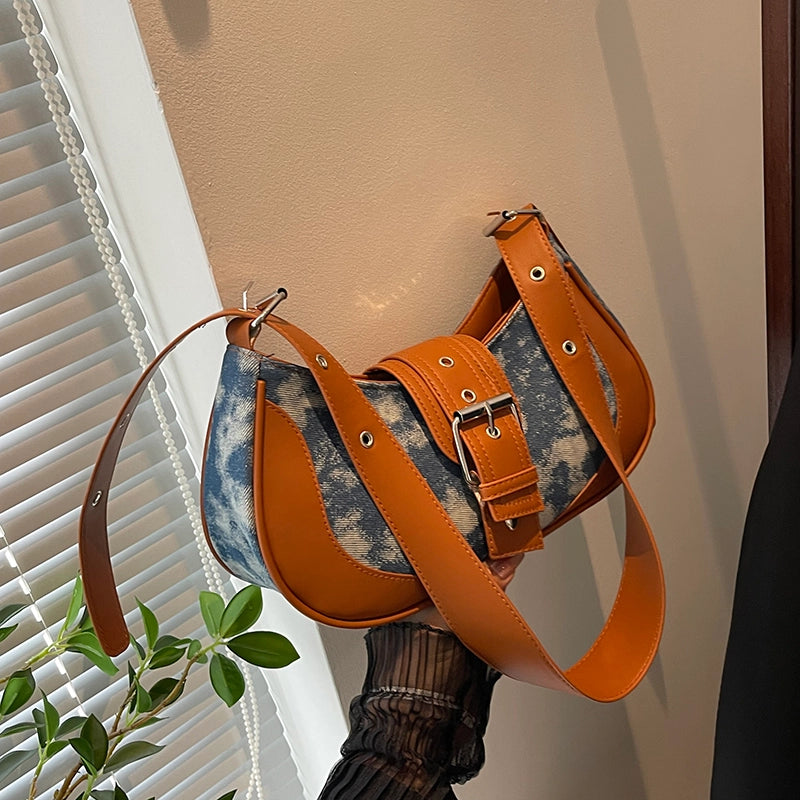 Women's Medium Pu Leather Color Block Streetwear Pillow Shape Zipper Underarm Bag