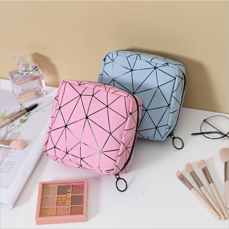 MINI LINES PRINT COSMETIC POUCH