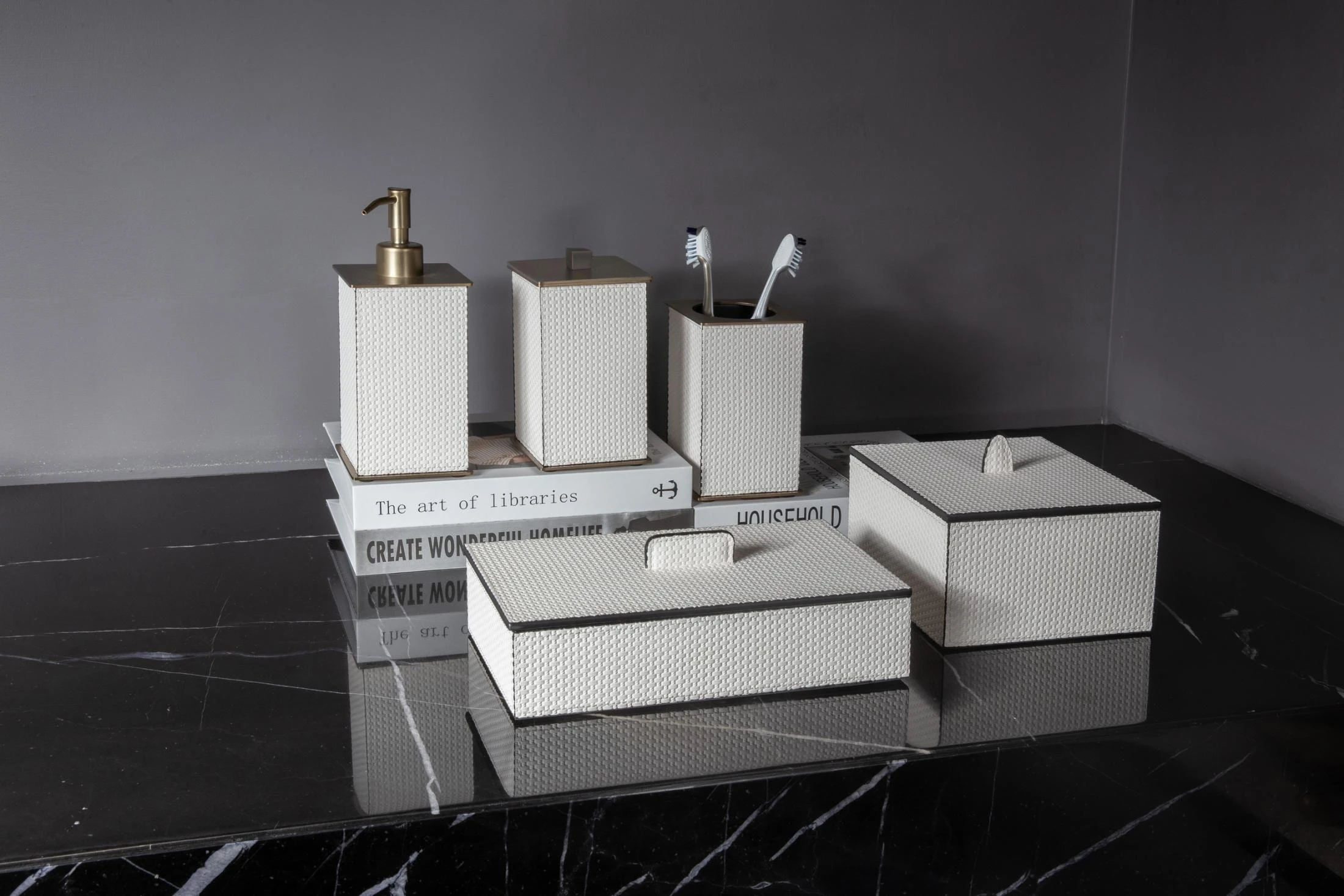 modern luxury leather  bathroom accessories set  For home Hotel decoration