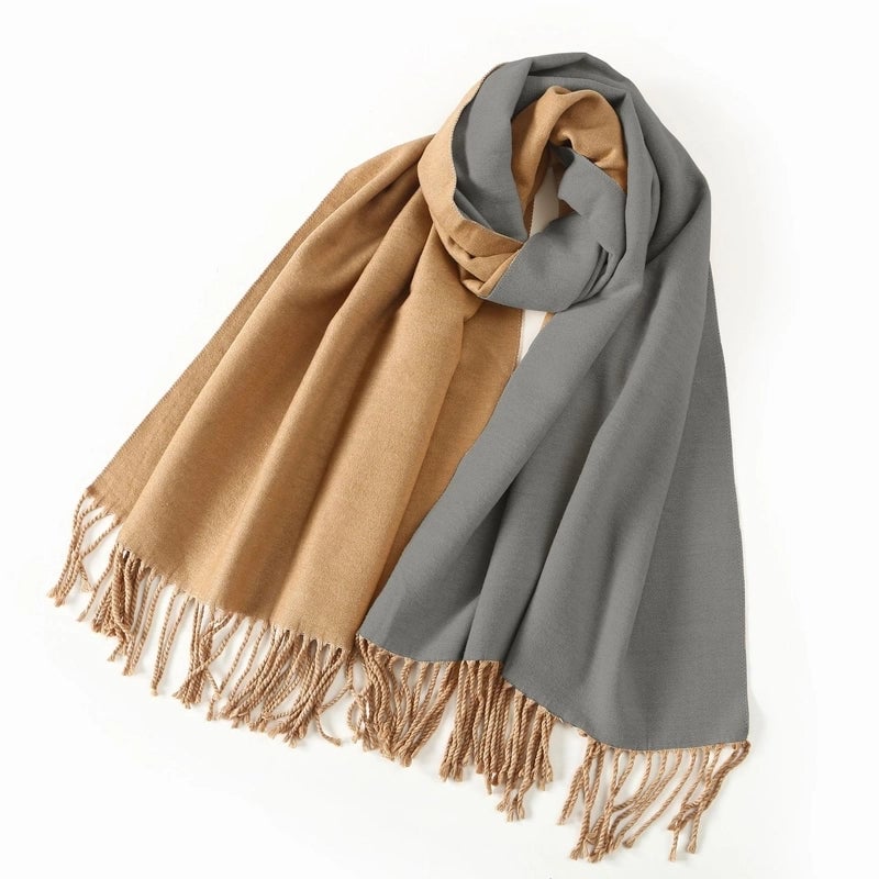 Women's Elegant Minimalist Color Block Imitation Dehaired Angora Tassel Scarf