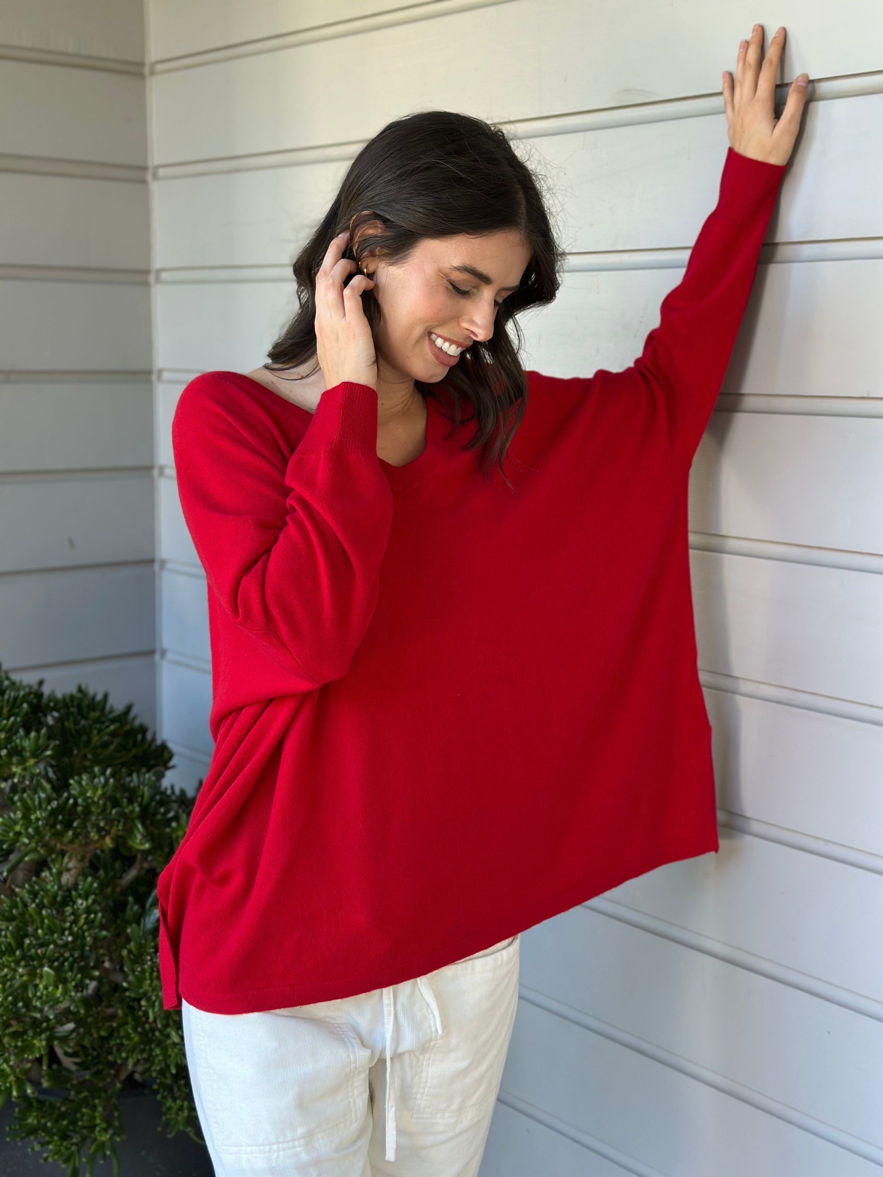 relaxed boyfriend knit- winter red cashmere